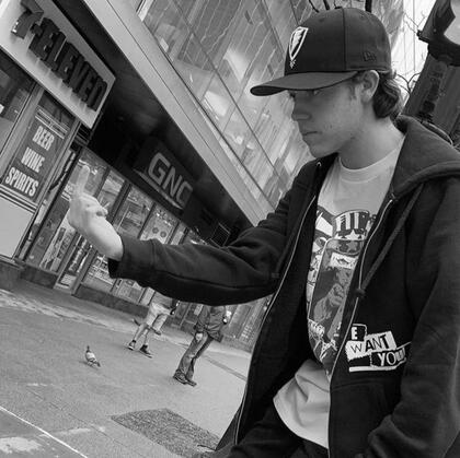 +61 Photos, 4 Videos